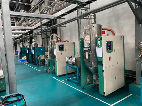 汽车内饰集中除湿干燥供料方案